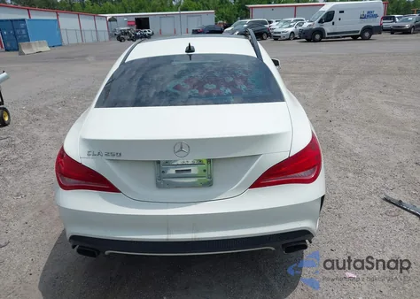 2014 Mercedes-Benz Cla 250 z USA, uszkodzony, nr VIN WDDSJ4EB3EN029614